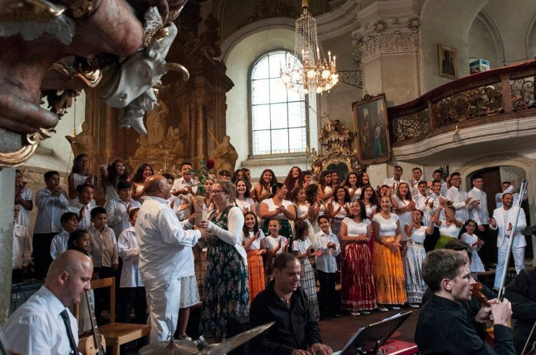Hudební léto 2018 – HEJ ROMALE, fotografie 2