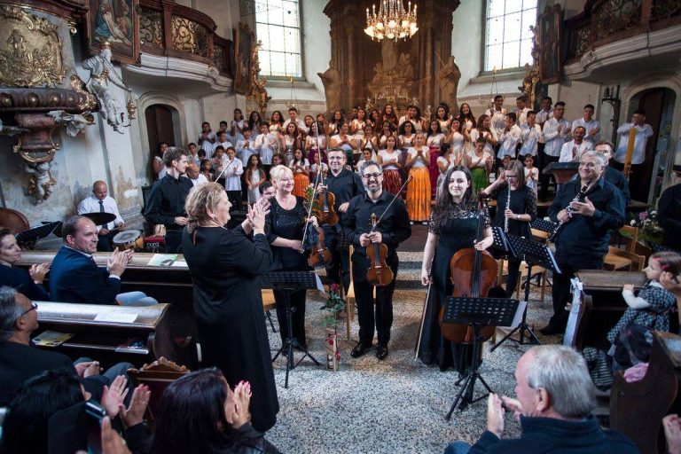 Hudební léto 2018 – HEJ ROMALE, fotografie 30