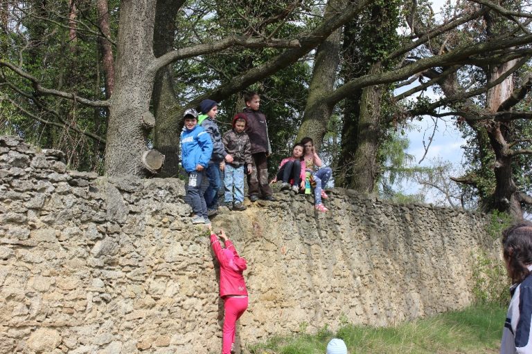 Pletení pomlázky na Bílou sobotu 2017, fotografie 2