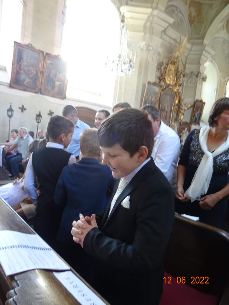 První svaté přijímaní 2022, fotografie 38