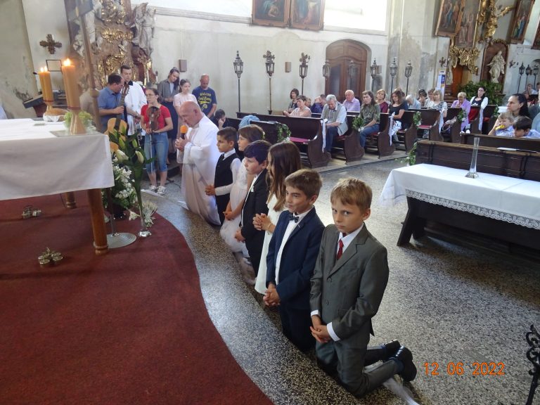 První svaté přijímaní 2022, fotografie 45